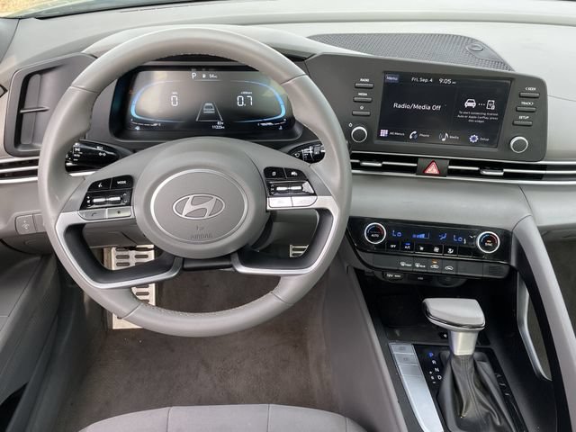 Used 2026 Hyundai Elantra Sport w/ Cargo Package FWD image 10