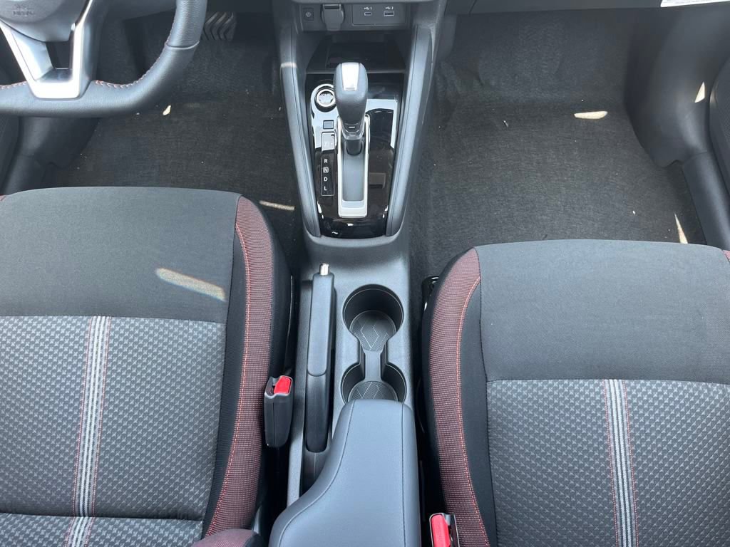 New 2025 Nissan Versa SR w/ Trunk Package image 28