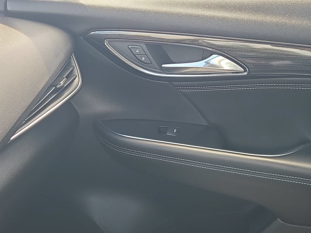 Used 2023 Buick Envision Essence FWD image 14