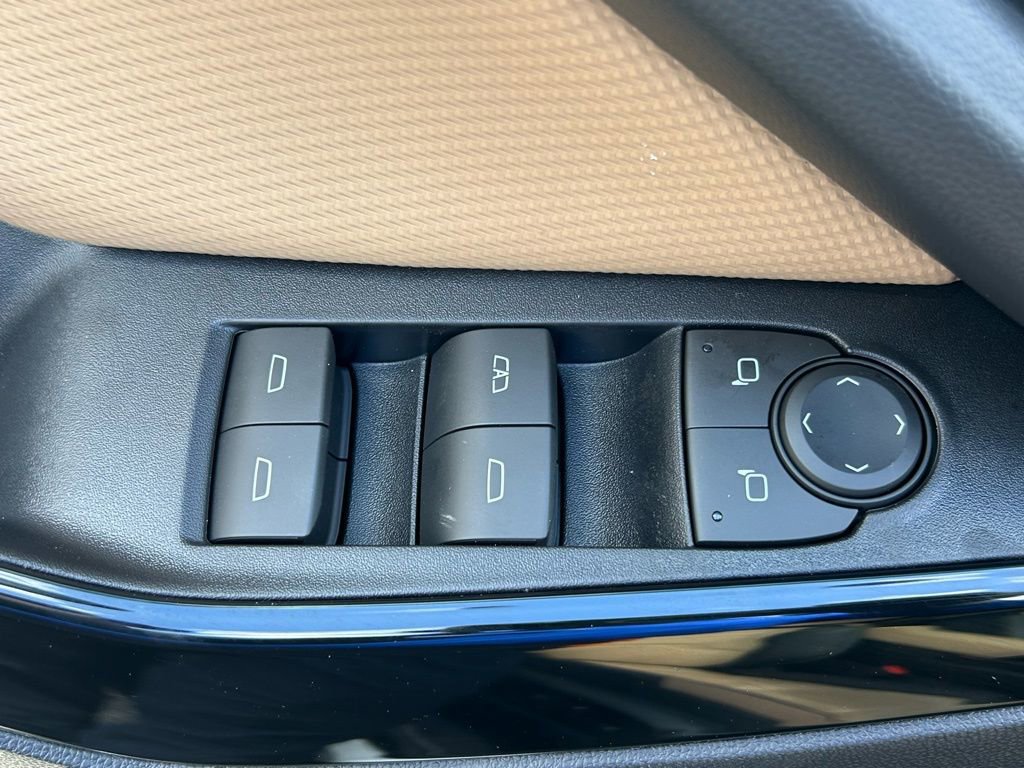 New 2026 Chevrolet Equinox ACTIV w/ Convenience Package III image 30