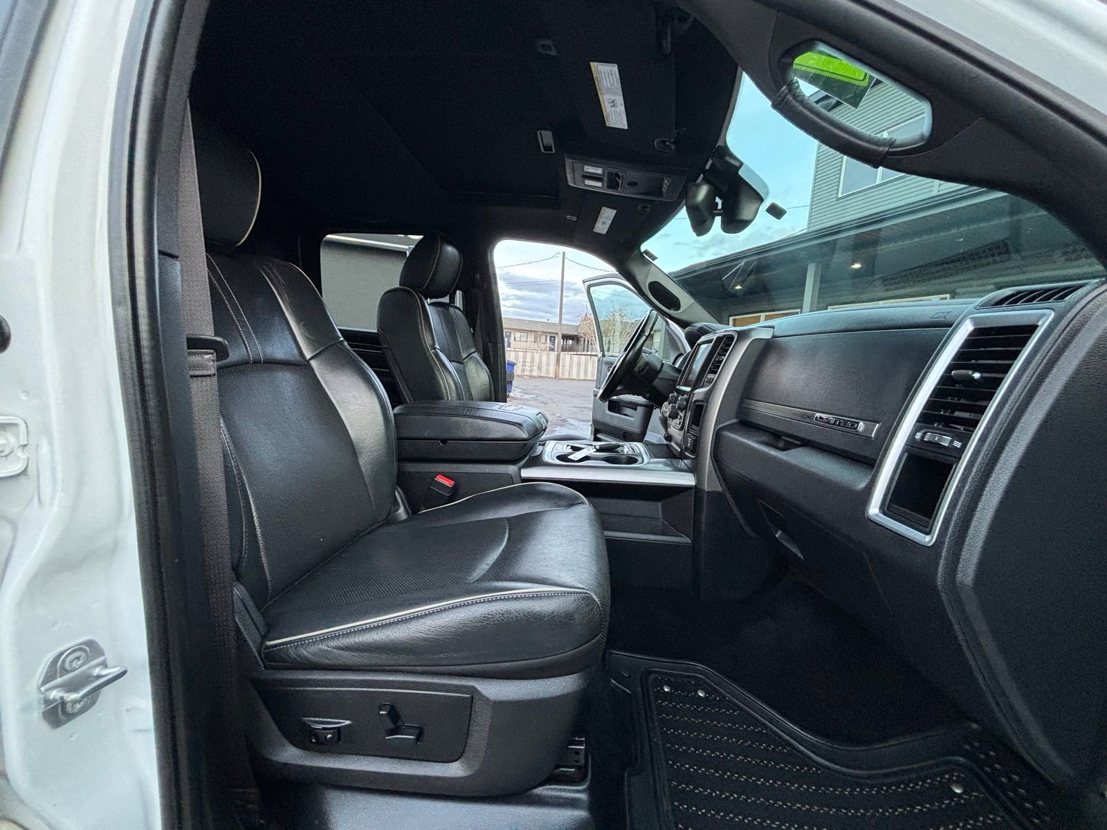 Used 2017 RAM 1500 Limited AWD/4WD image 24