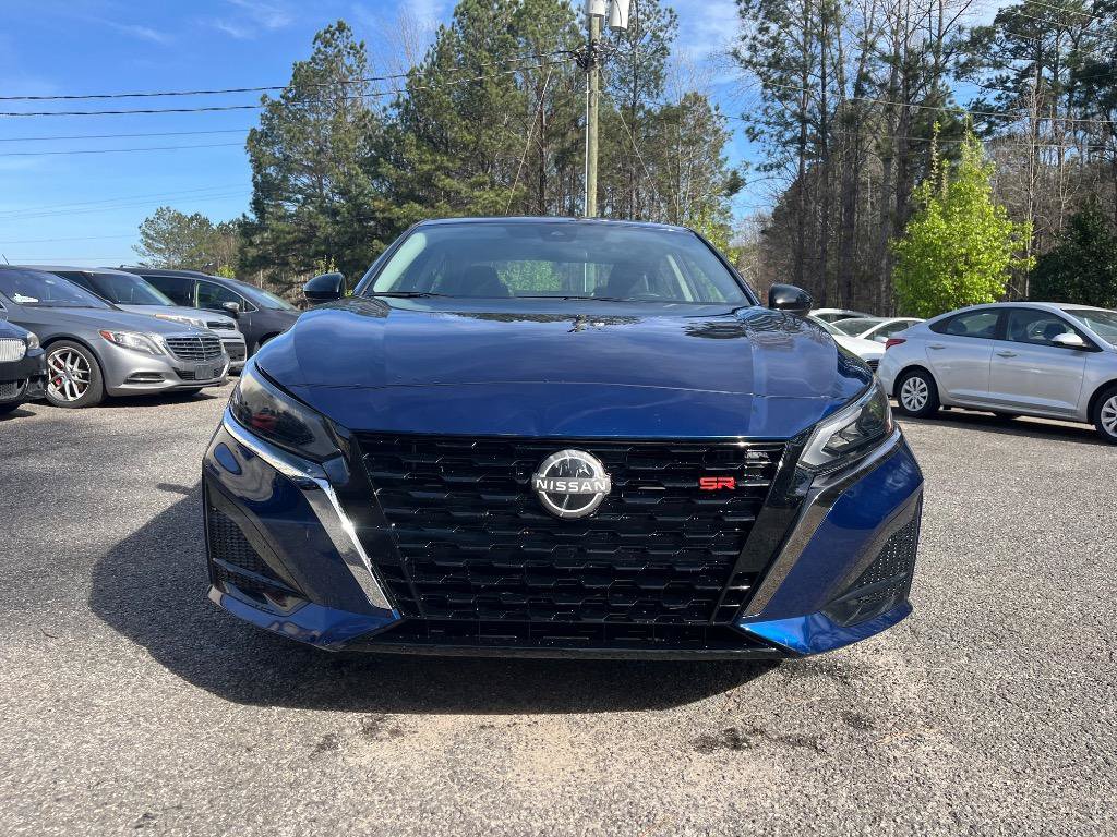 Used 2024 Nissan Altima 2.5 SR w/ SR Premium Package FWD image 14