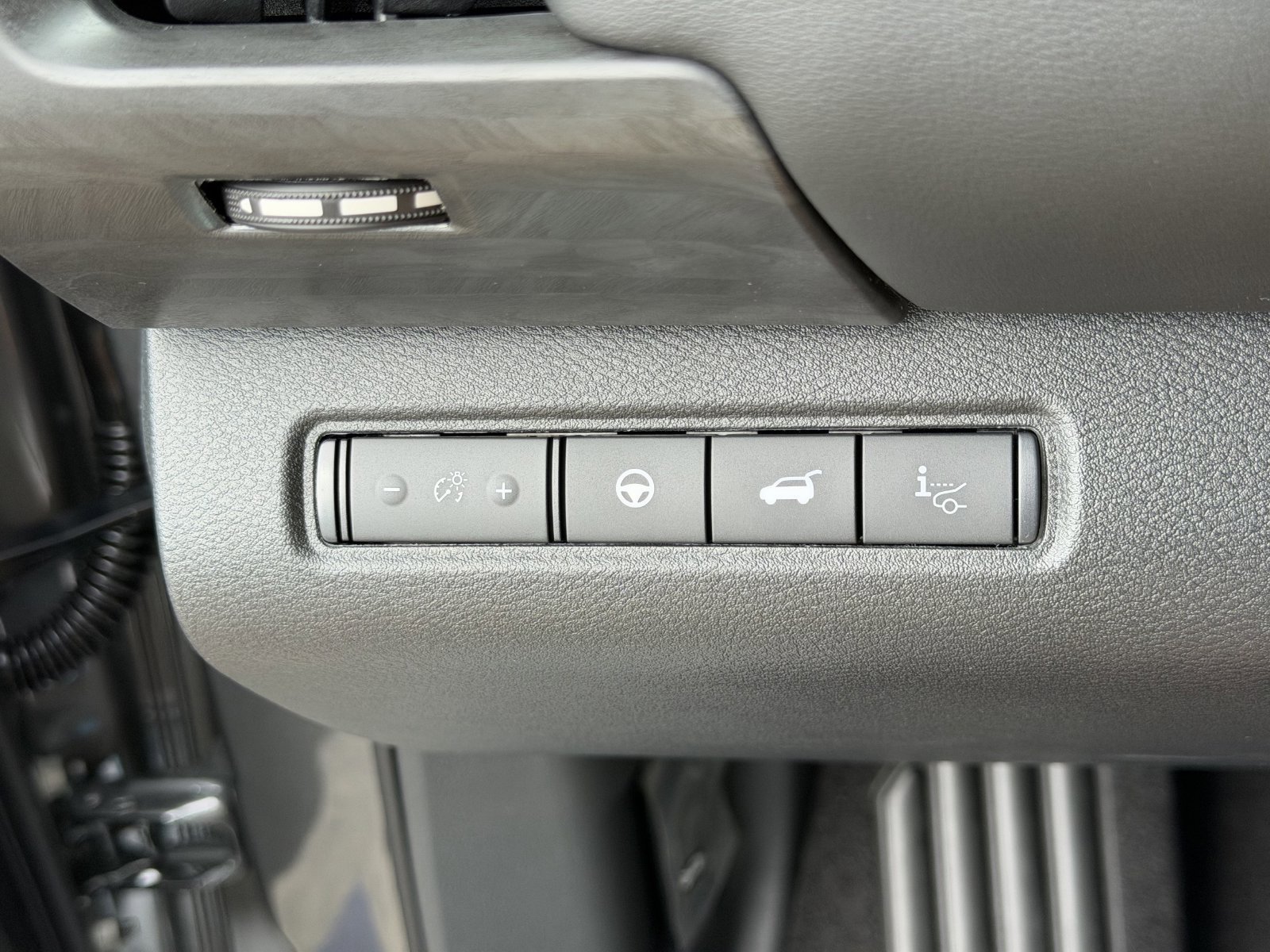 New 2026 Nissan Pathfinder Platinum w/ Cargo Package FWD image 19