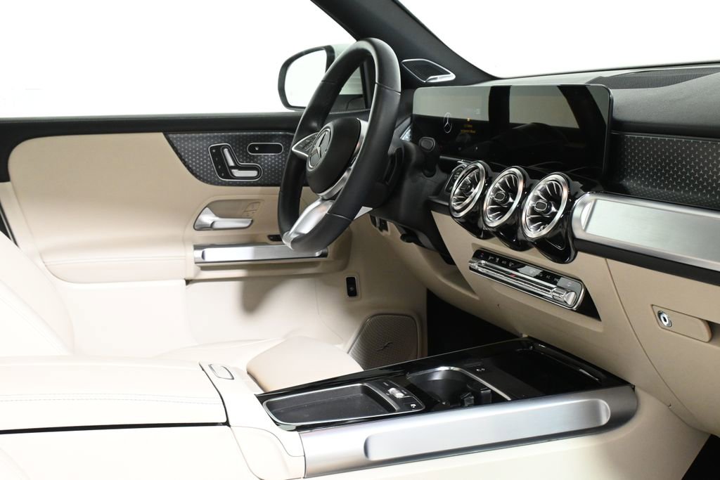 Certified 2024 Mercedes-Benz GLB 250 image 34