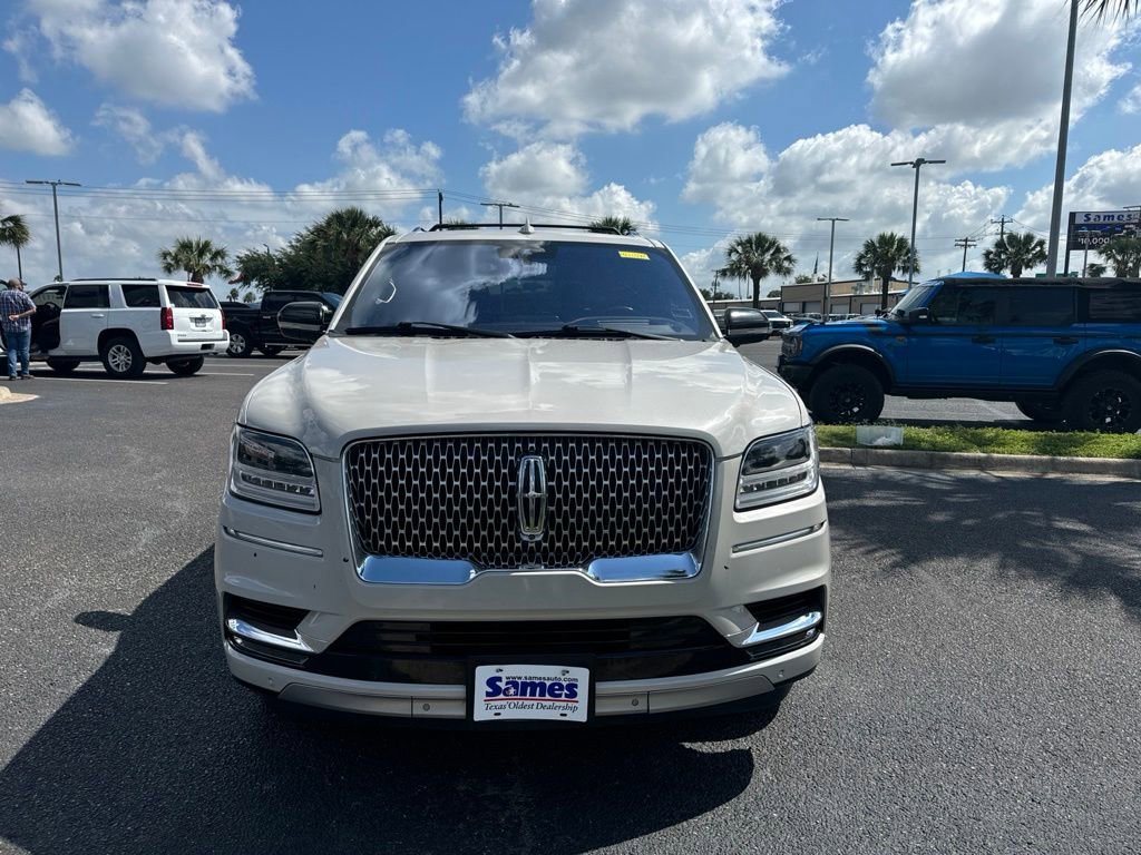 Used 2021 Lincoln Navigator Reserve w/ Luxury Package AWD/4WD image 7