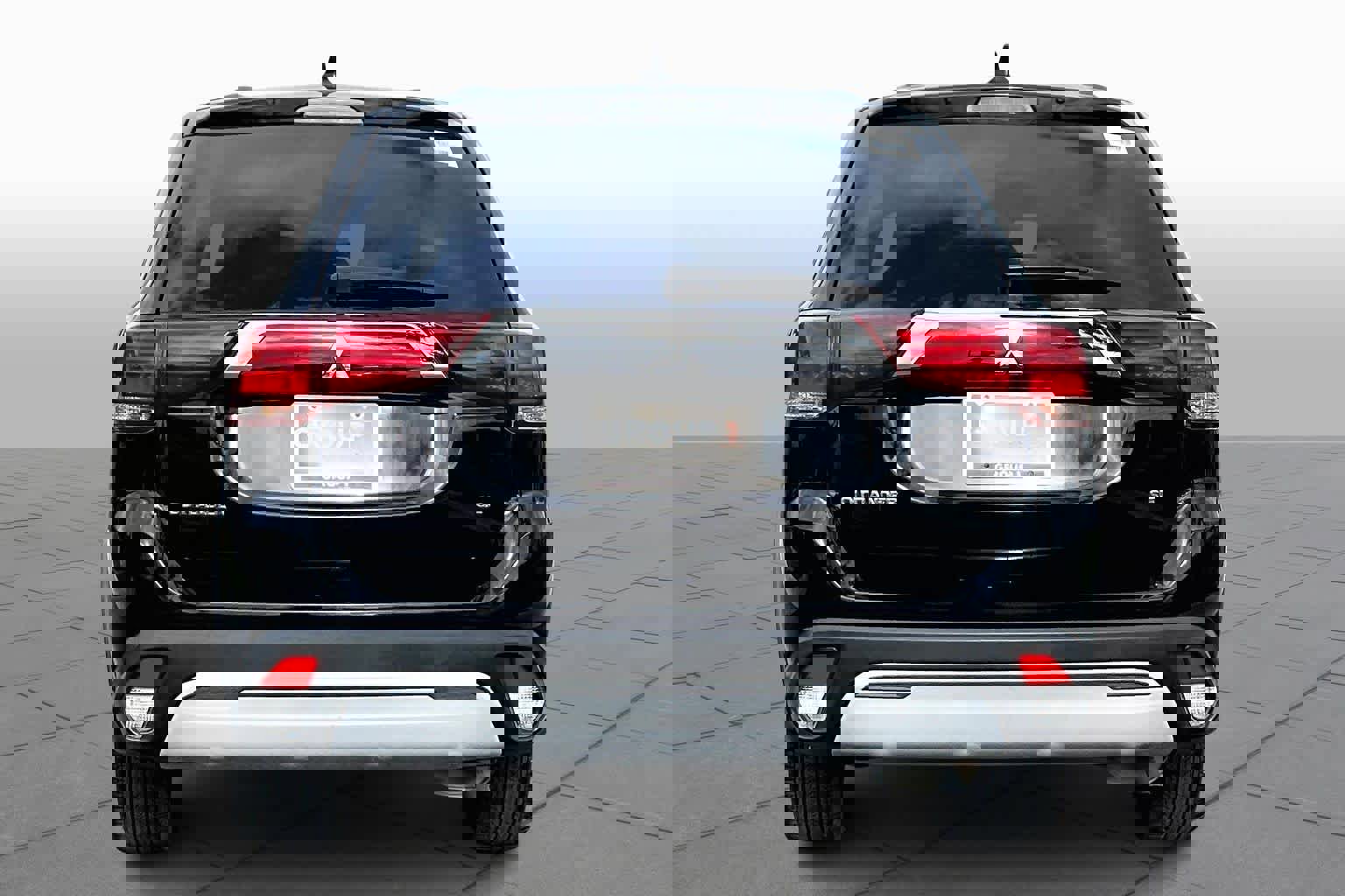 Used 2020 Mitsubishi Outlander SE image 5