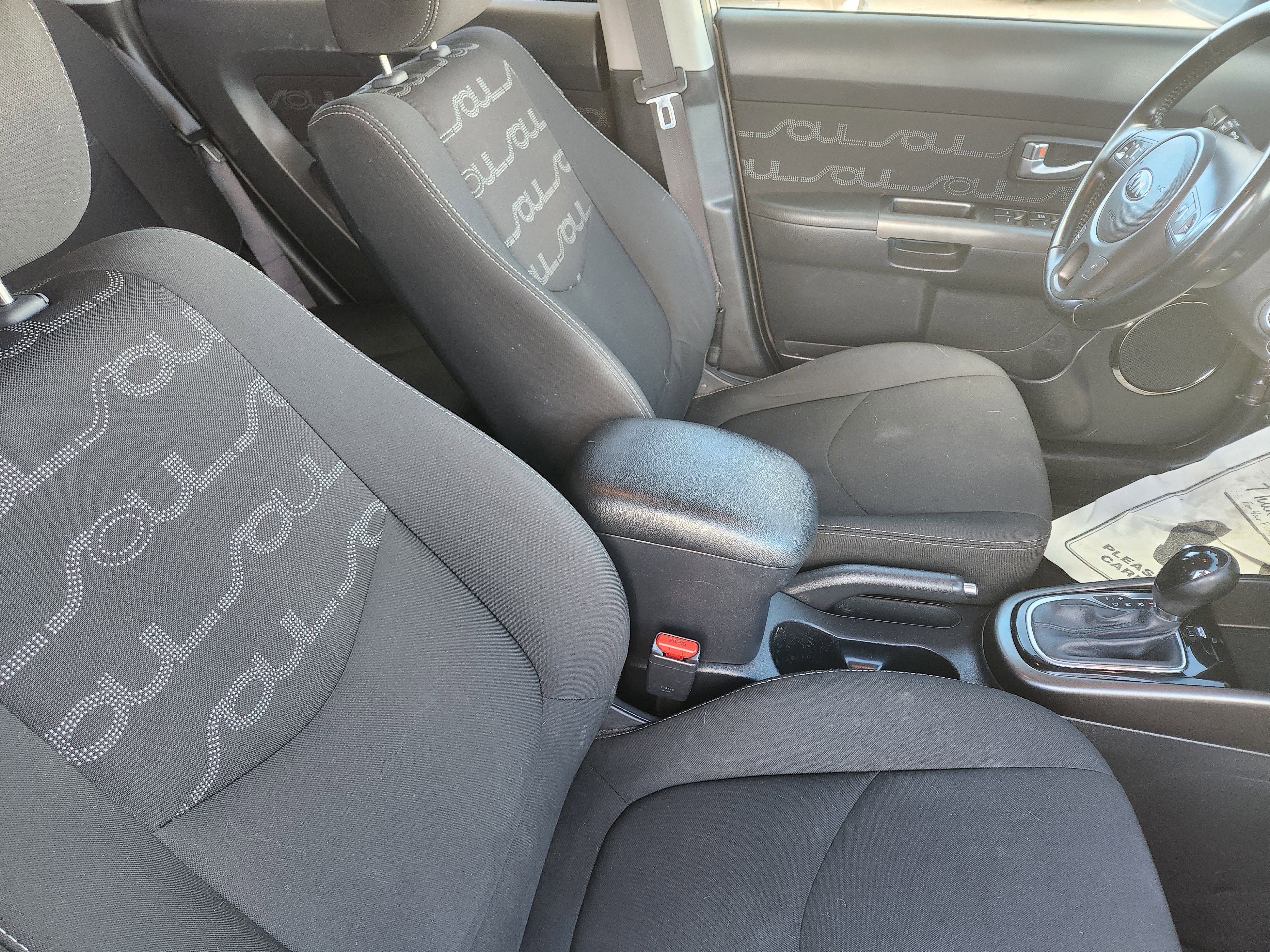 Used 2013 Kia Soul + w/ Audio Pkg image 16
