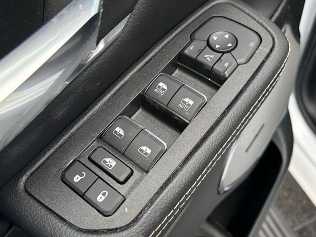 New 2026 RAM 1500 Laramie w/ Night Edition AWD/4WD image 13