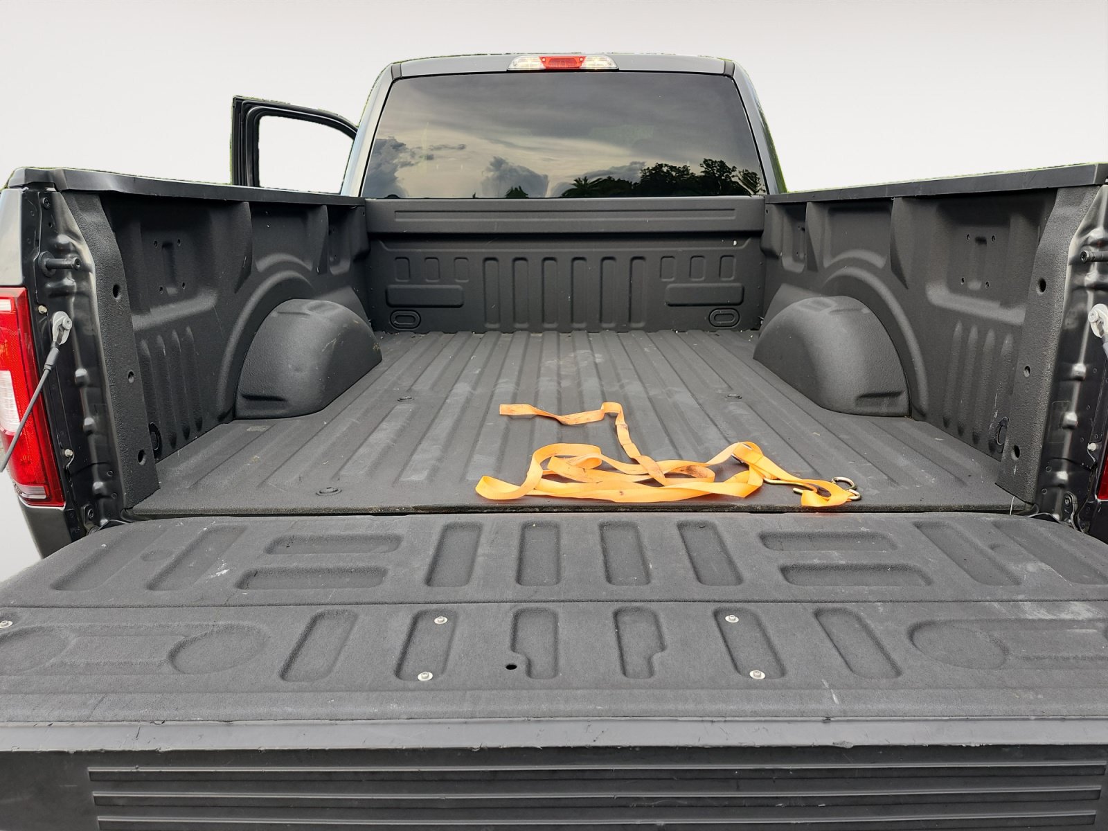 Used 2019 Ford F150 XL w/ Equipment Group 101A Mid AWD/4WD image 15