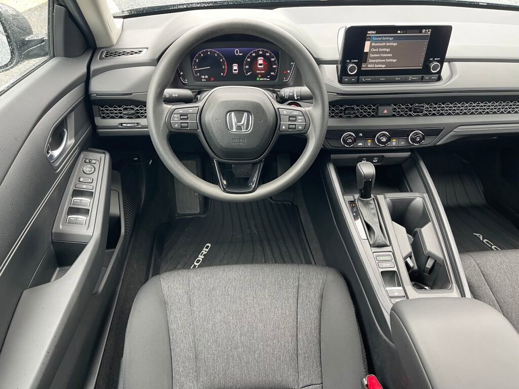 Certified 2025 Honda Accord LX image 2