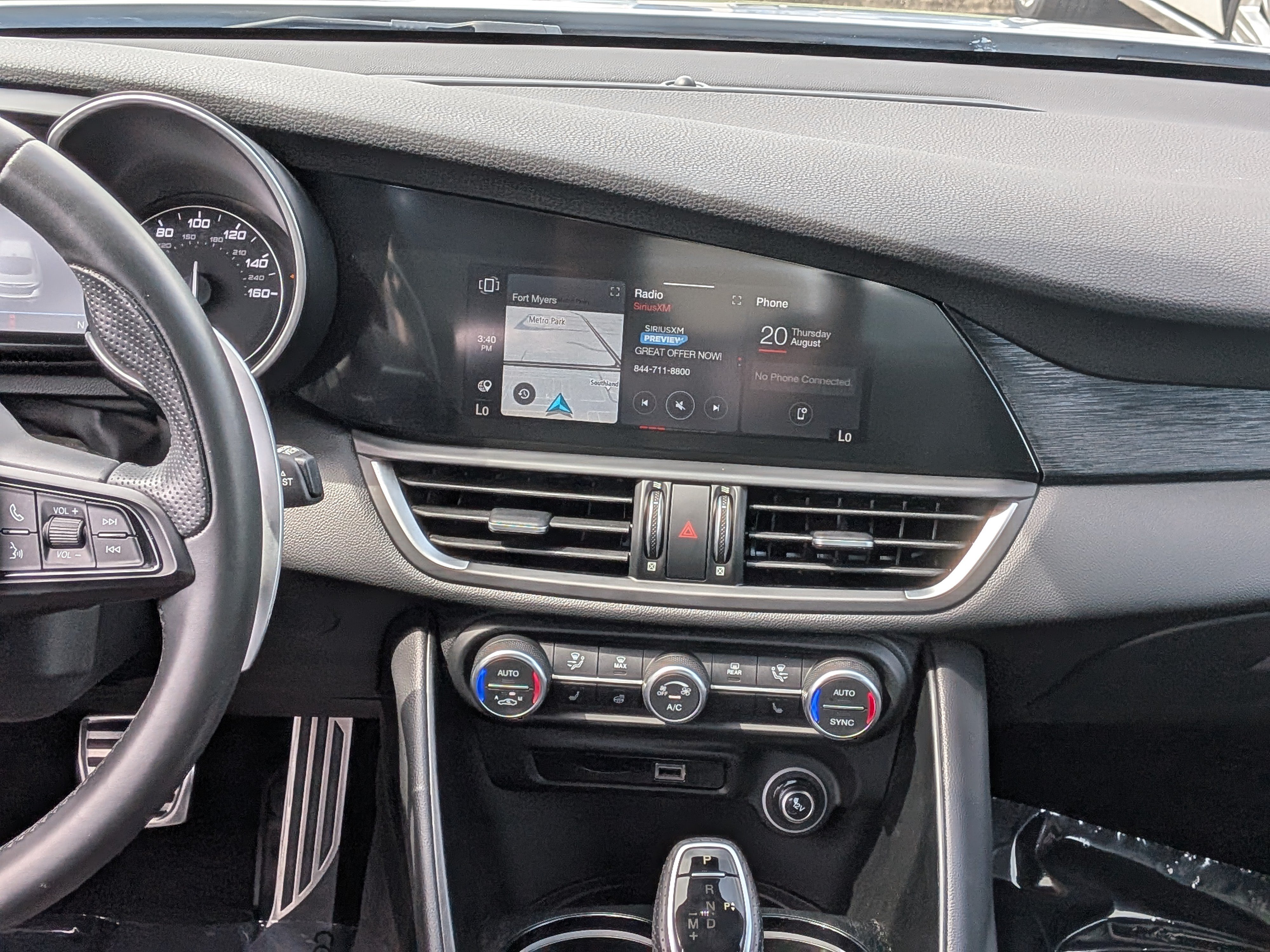 Used 2023 Alfa Romeo Giulia Sprint RWD image 18