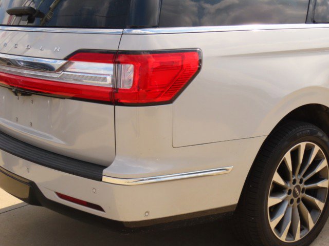 Used 2020 Lincoln Navigator L Reserve w/ Luxury Package image 10