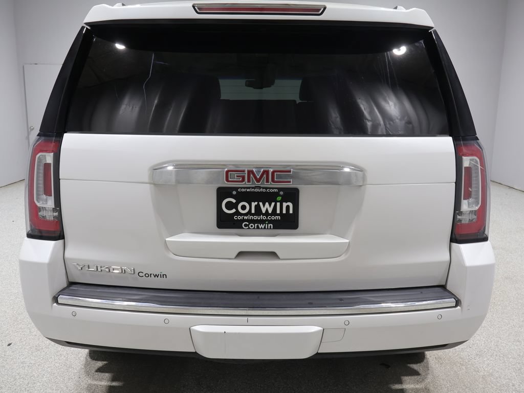 Used 2018 GMC Yukon Denali w/ Open Road Package AWD/4WD image 3