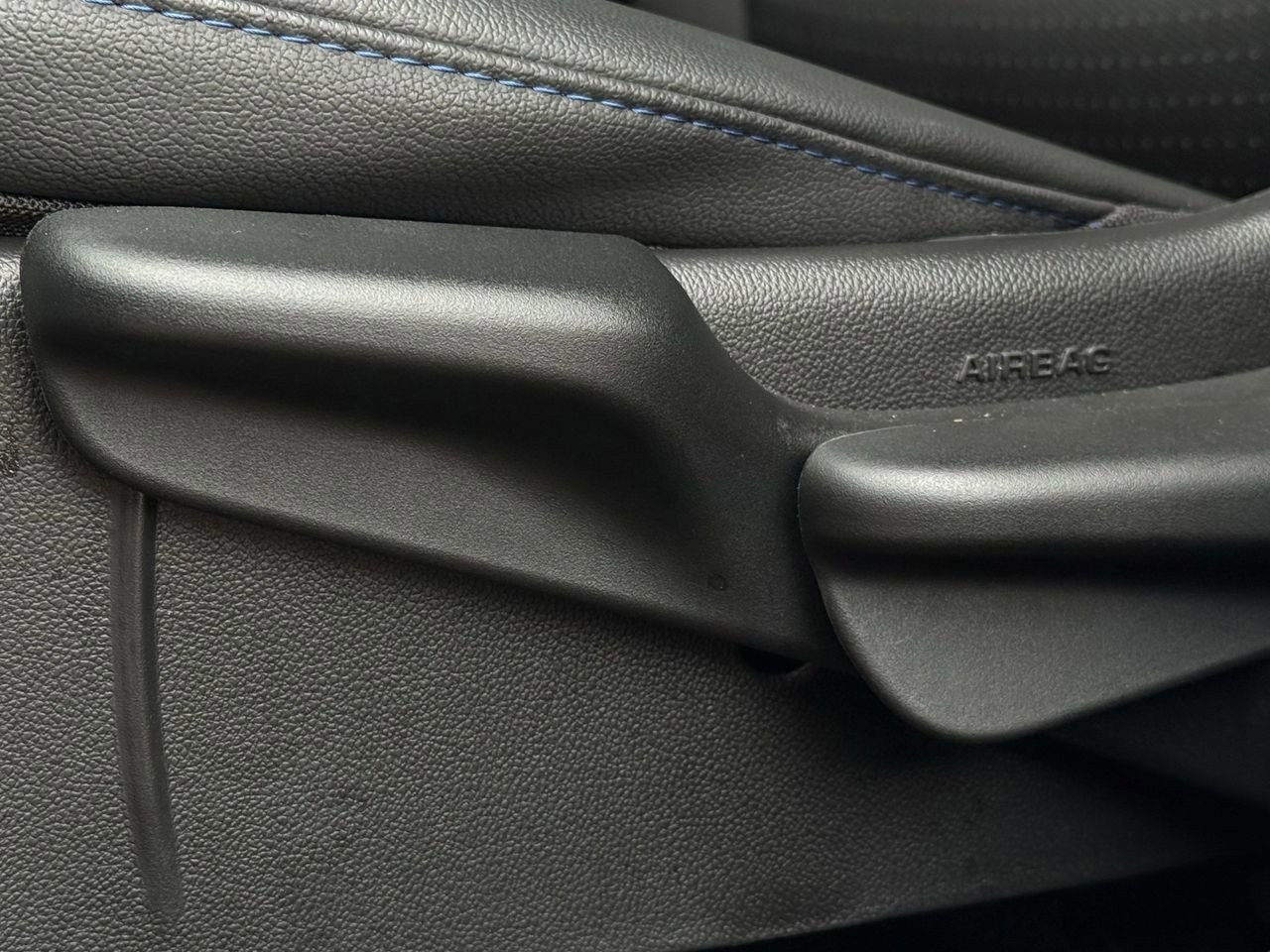 Certified 2024 Chevrolet Trax LT image 21