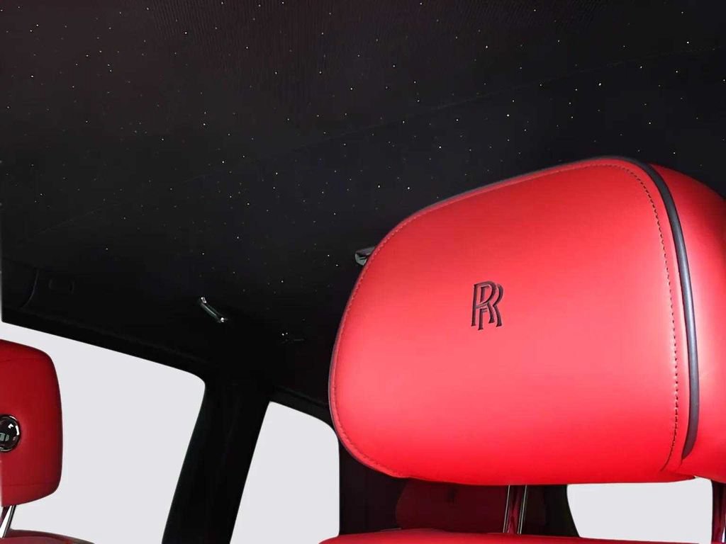 Certified 2021 Rolls-Royce Cullinan AWD/4WD image 18