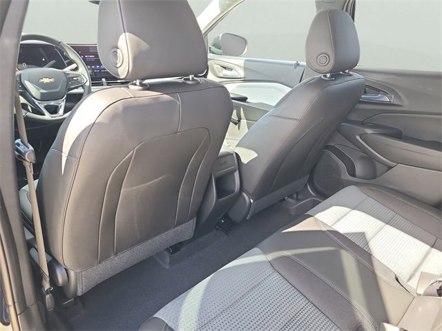 New 2026 Chevrolet Trax LT w/ Driver Confidence Package image 9