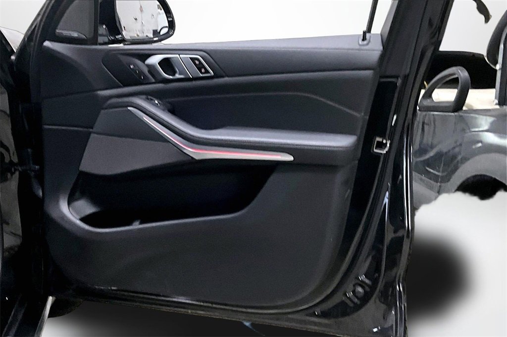 Used 2021 BMW X5 xDrive40i image 28