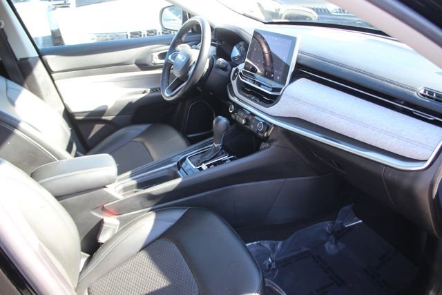 Used 2022 Jeep Compass Latitude w/ Convenience Group image 35