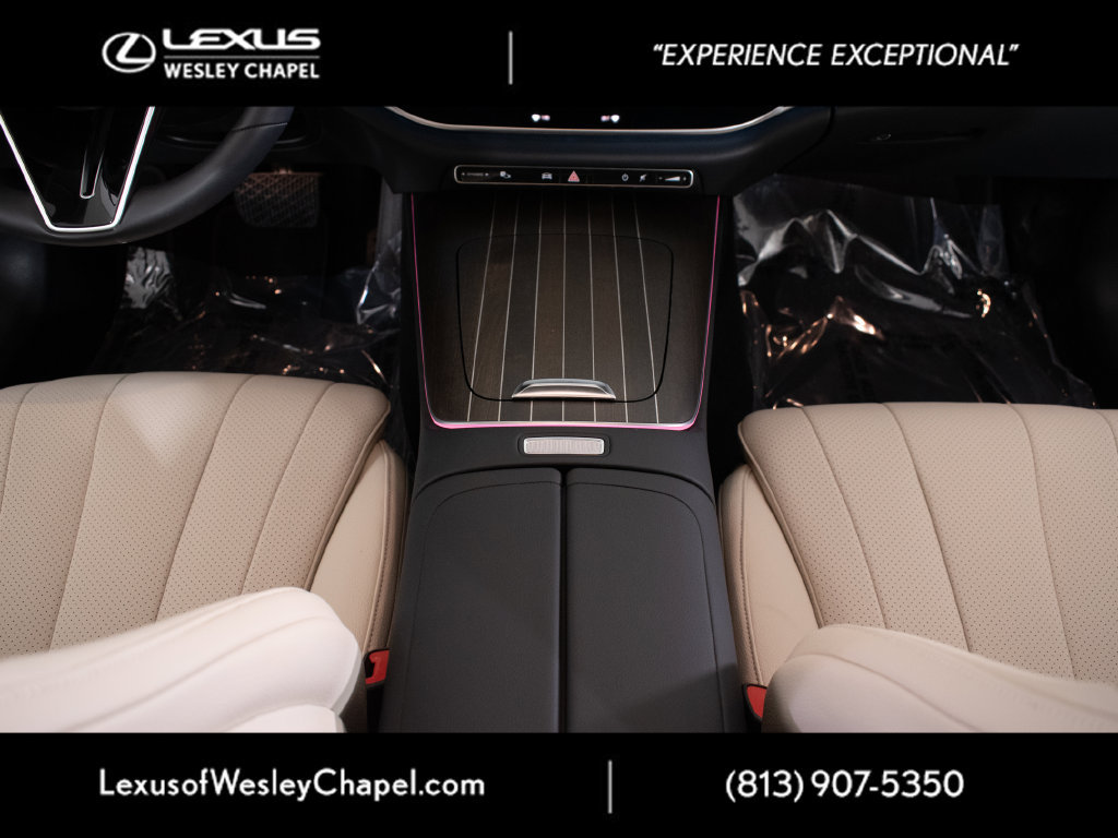Used 2025 Mercedes-Benz E 350 4MATIC Sedan image 22
