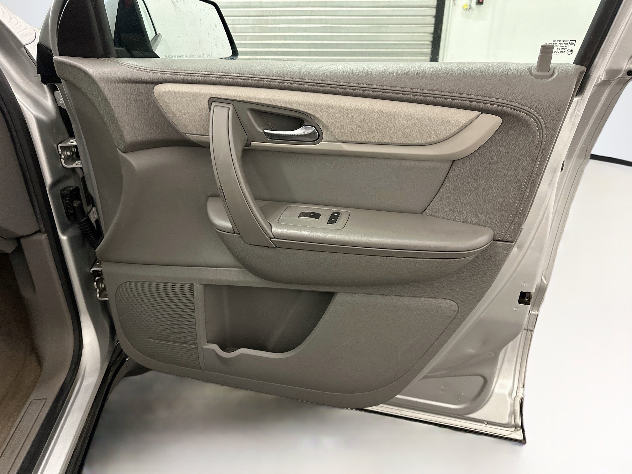 Used 2015 Chevrolet Traverse LS FWD image 33