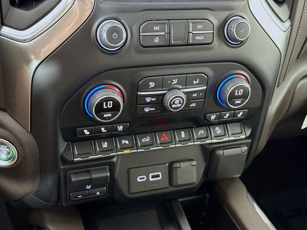 Used 2022 Chevrolet Silverado 2500 LTZ AWD/4WD image 8