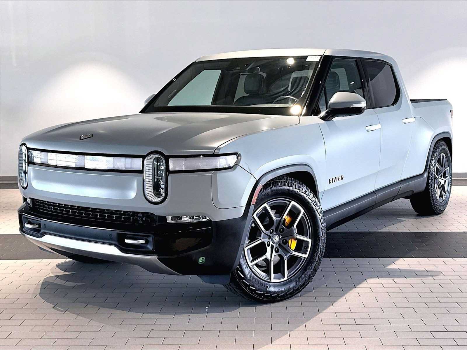 Used 2024 Rivian R1T Adventure AWD/4WD image 1