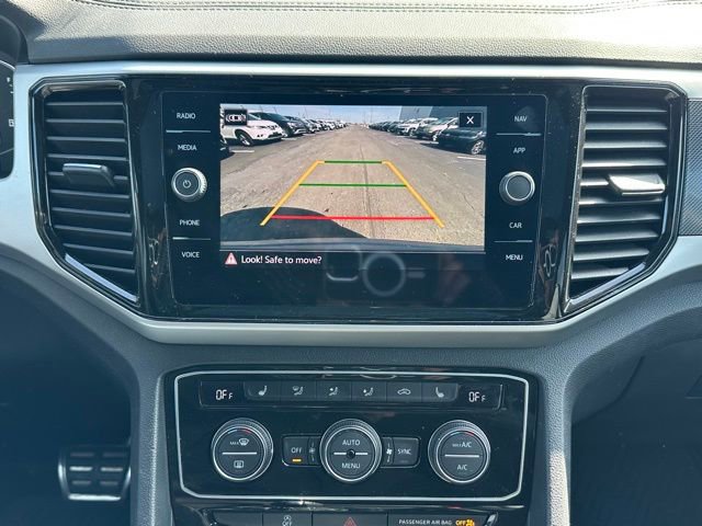 Certified 2023 Volkswagen Atlas Cross Sport SEL R-Line image 34