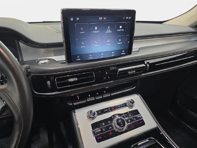 Certified 2024 Lincoln Aviator AWD w/ Premium Package image 17