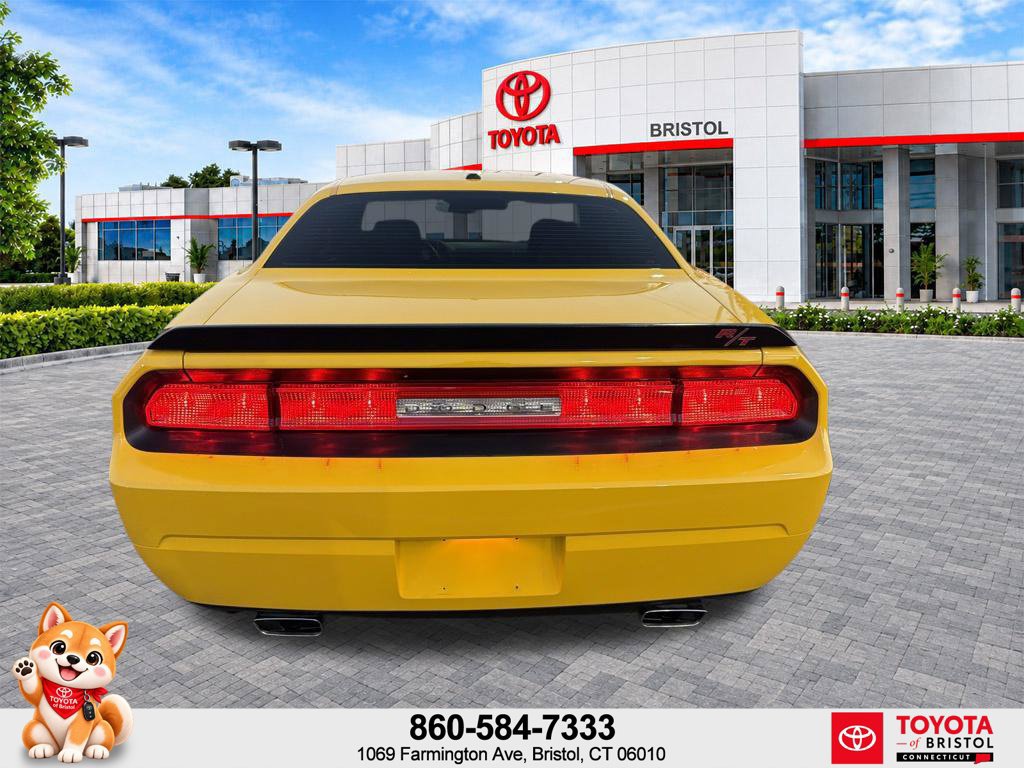 Used 2010 Dodge Challenger R/T RWD image 6