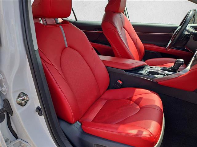 Used 2020 Toyota Camry XSE FWD image 17