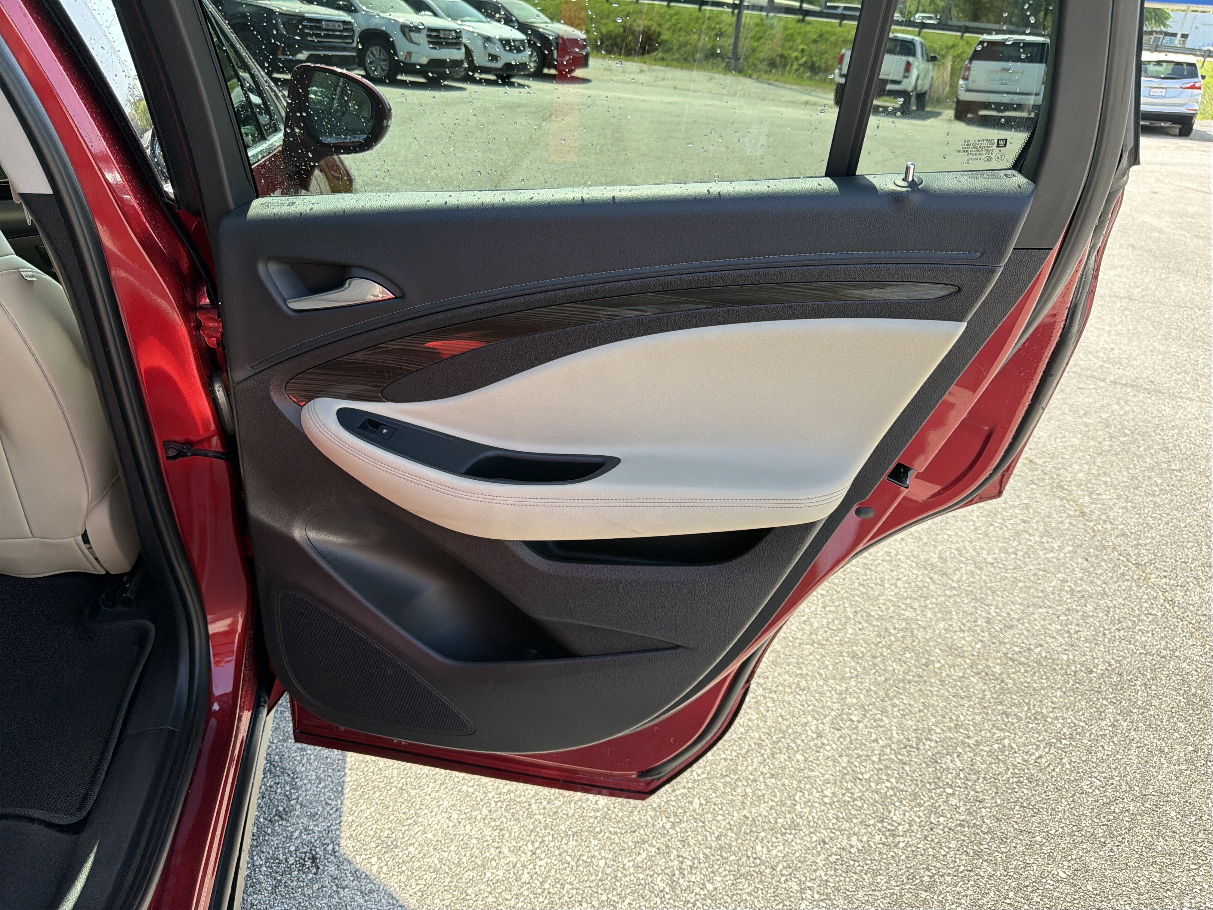 Used 2019 Buick Envision Preferred image 22