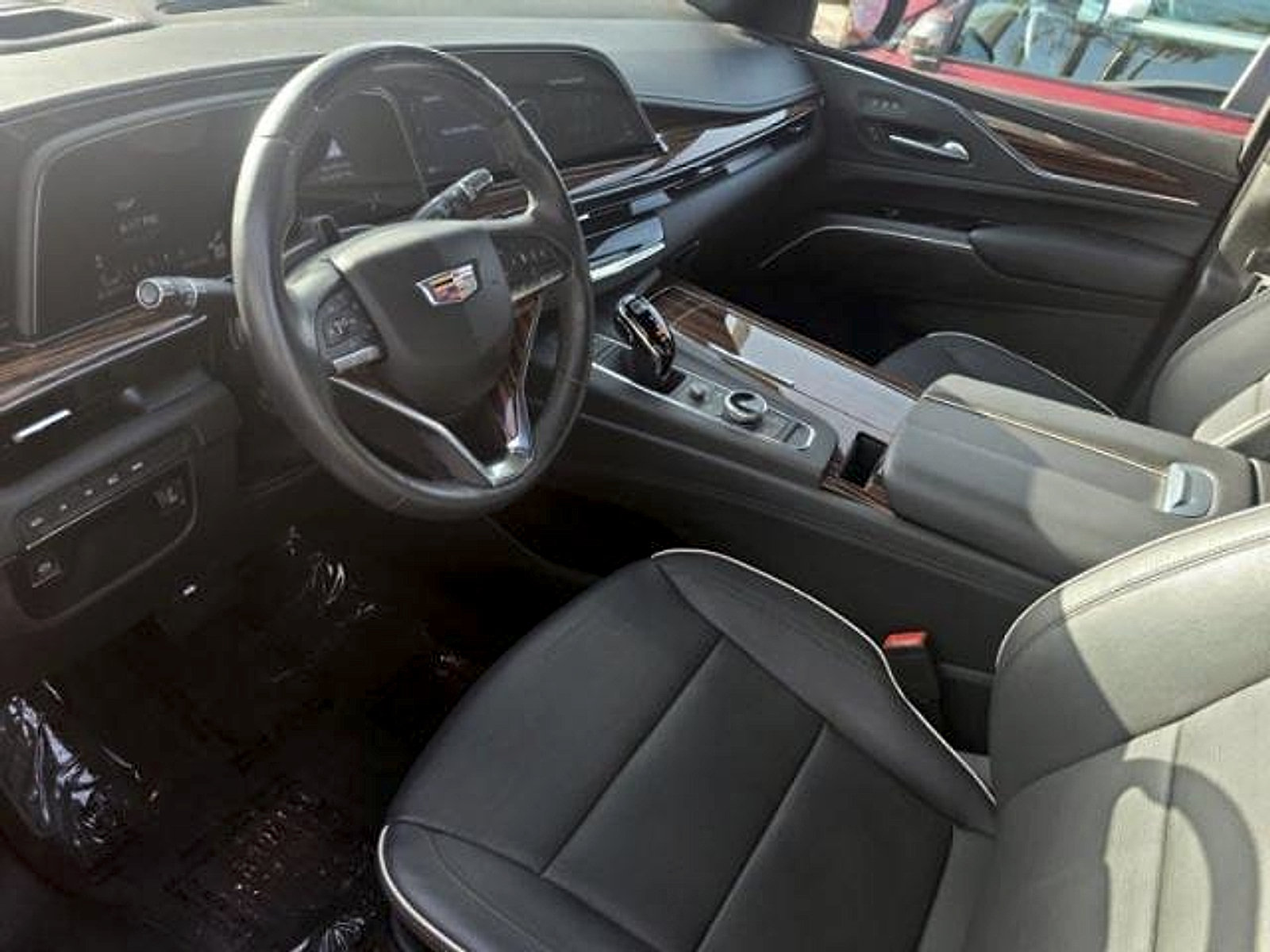 Used 2023 Cadillac Escalade ESV Premium Luxury w/ LPO, Floor Liner Package AWD/4WD image 18