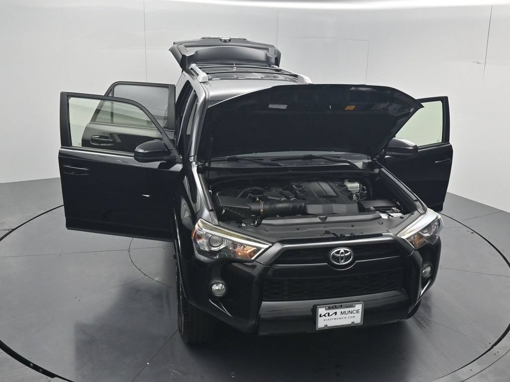 Used 2016 Toyota 4Runner SR5 AWD/4WD image 54