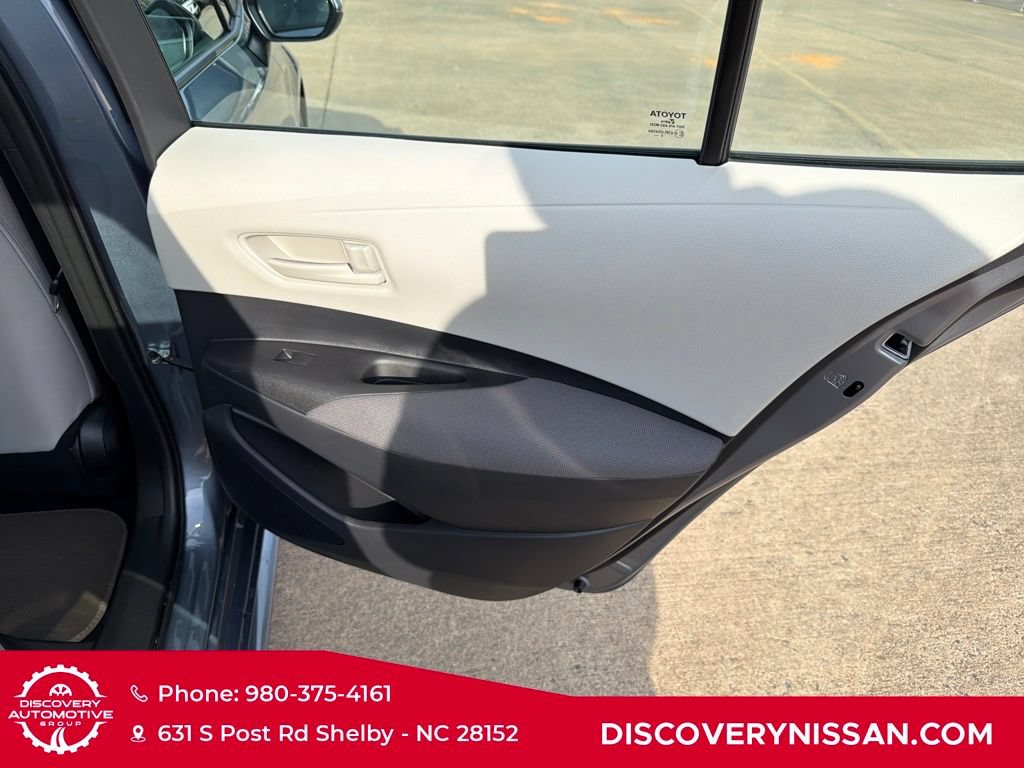 Used 2026 Toyota Corolla LE FWD image 33