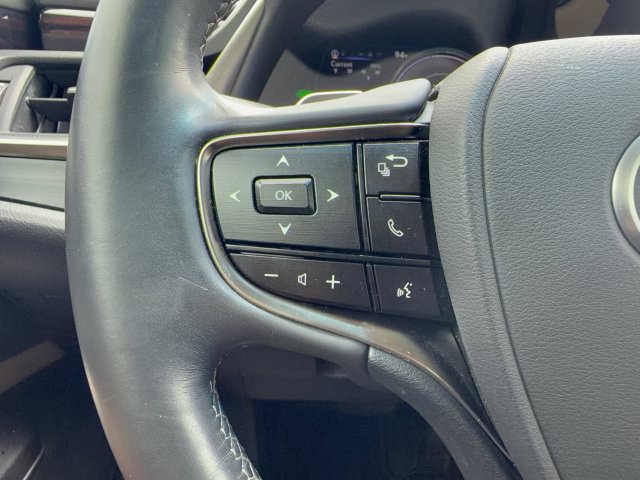 Used 2021 Lexus ES 300h w/ Premium Package FWD image 17
