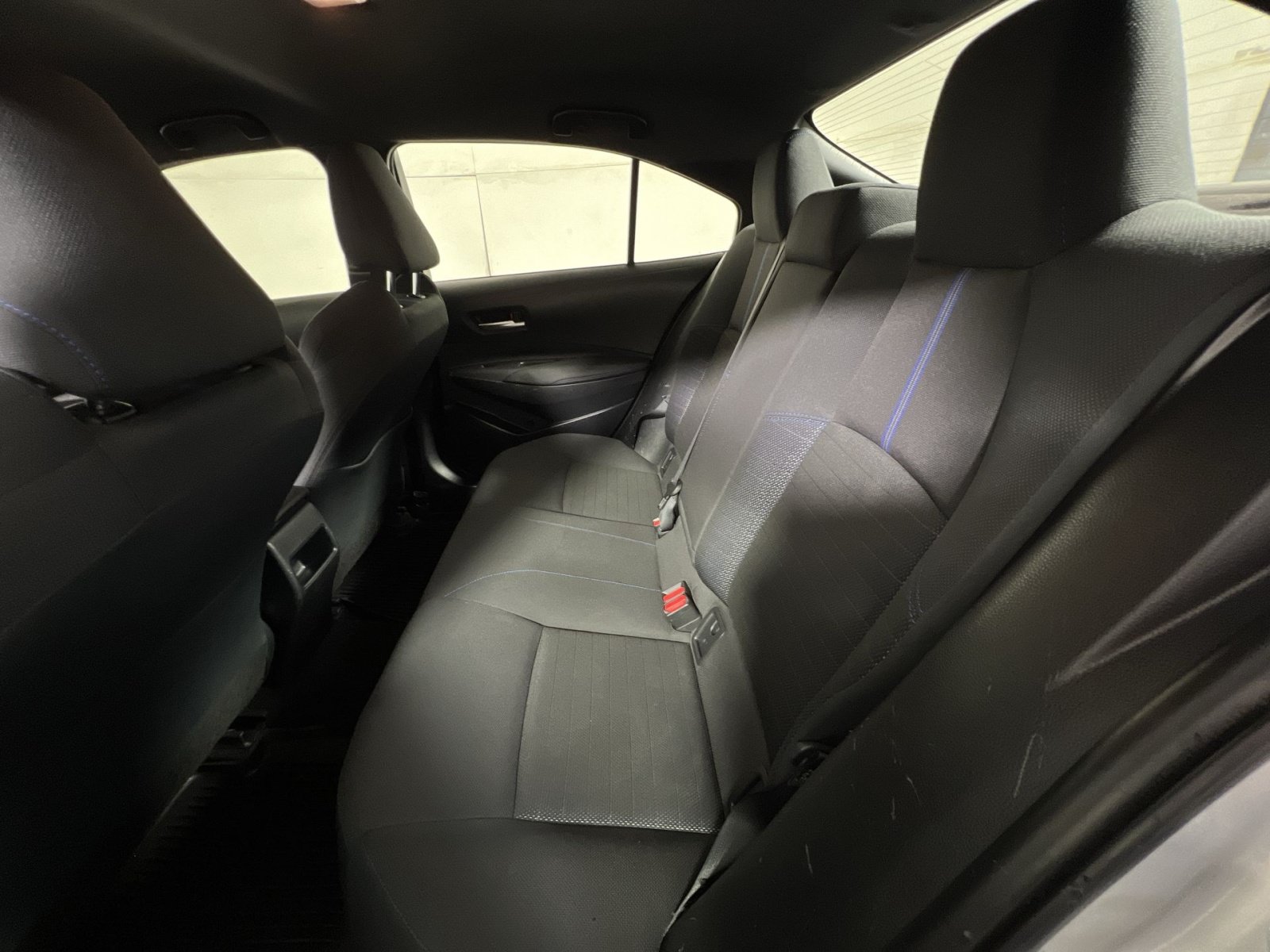 Used 2020 Toyota Corolla SE FWD image 18