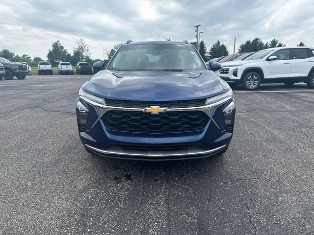 Used 2024 Chevrolet Trax LT w/ Driver Confidence Package FWD image 8