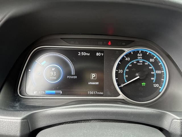 Certified 2025 Nissan Leaf S FWD image 31