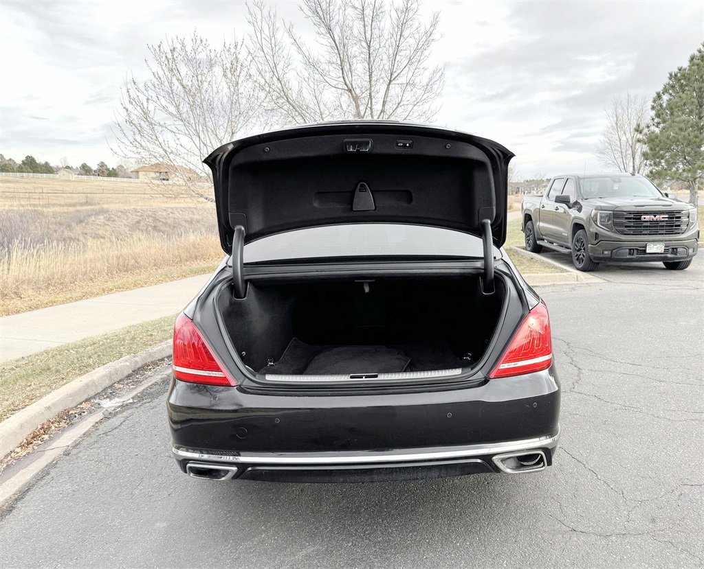 Used 2018 Genesis G90 3.3T Premium image 9