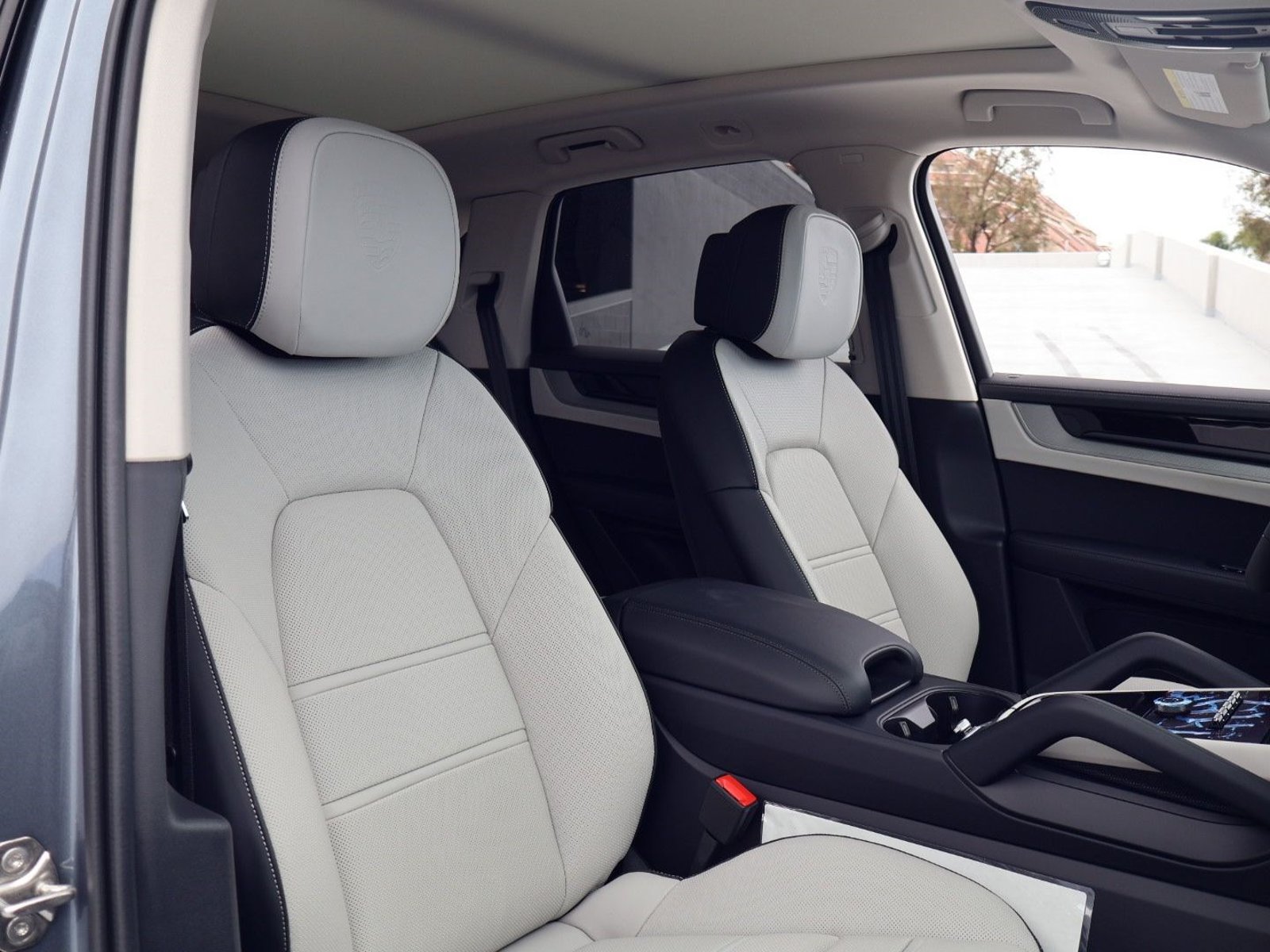 New 2026 Porsche Cayenne AWD/4WD image 24