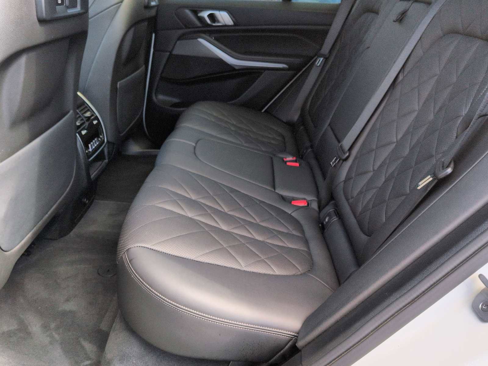 Certified 2023 BMW X5 xDrive45e w/ Climate Comfort Package image 21