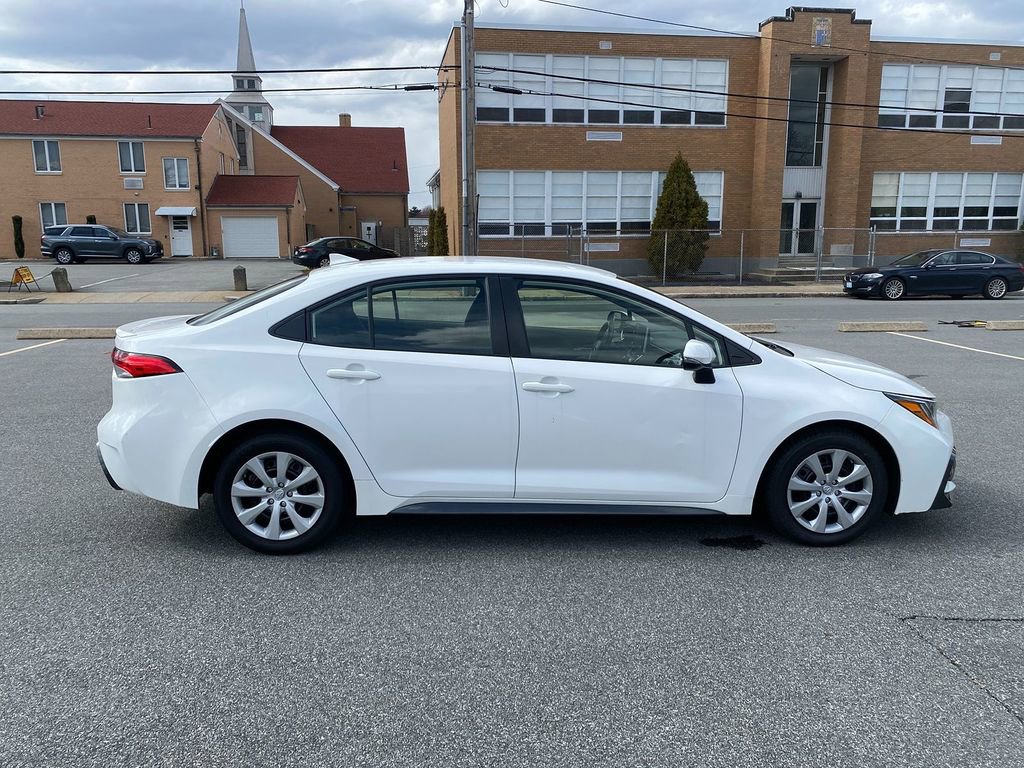 Used 2021 Toyota Corolla SE image 4