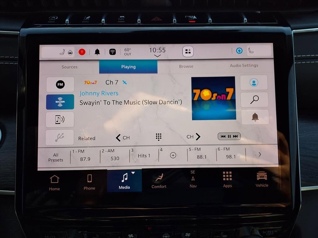 Used 2021 Jeep Grand Cherokee L Overland image 12