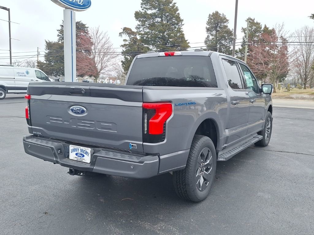 New 2023 Ford F150 Lightning XLT w/ Equipment Group 312A High image 22