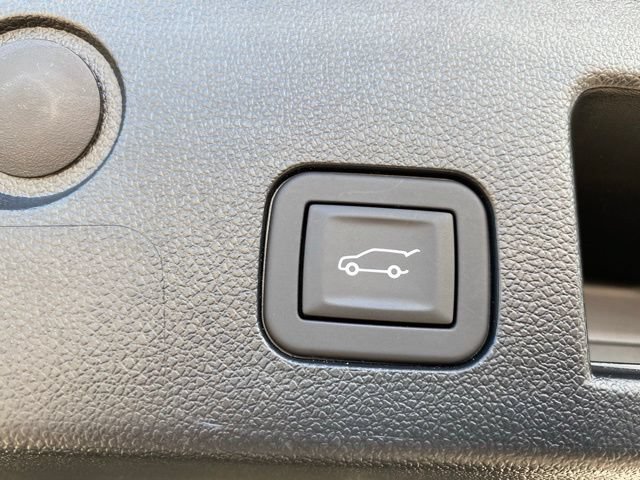 Used 2026 GMC Terrain AT4 w/ Convenience Package III AWD/4WD image 31
