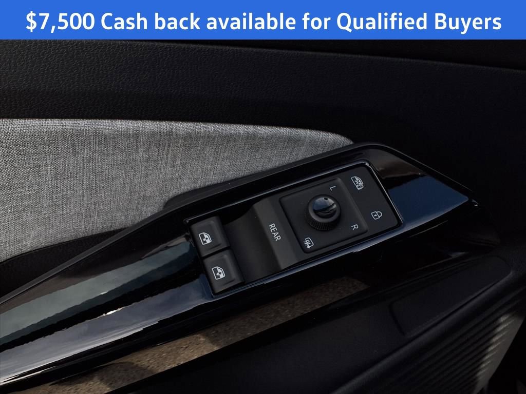 New 2025 Volkswagen ID.4 Pro image 16