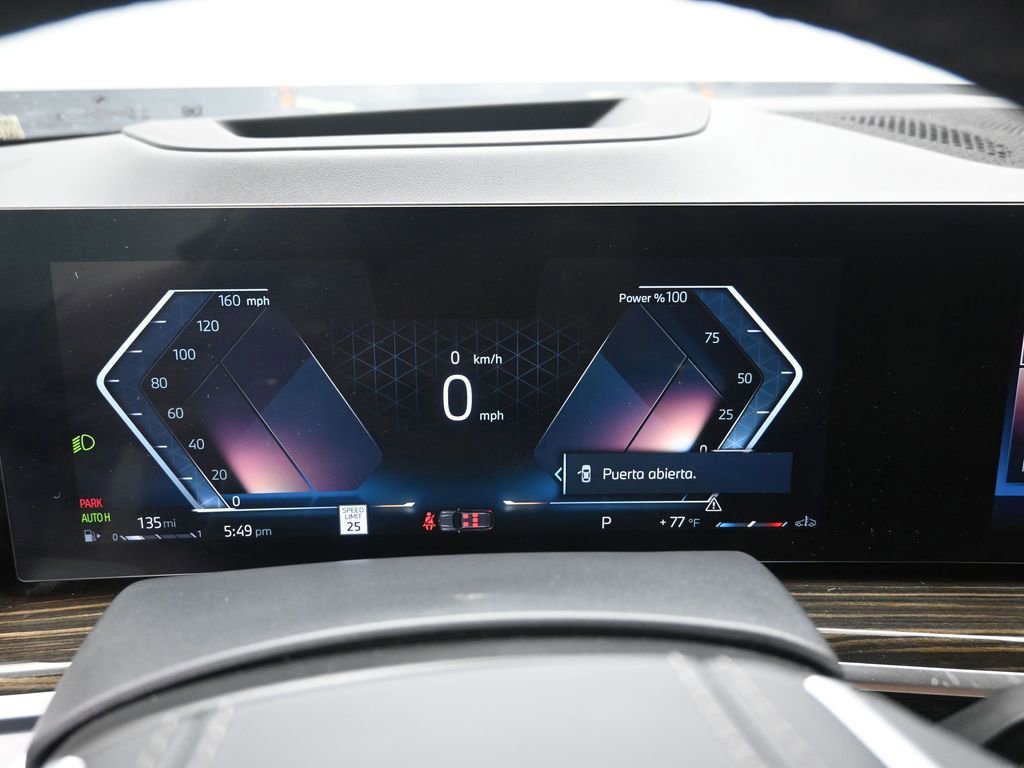 Used 2024 BMW X7 xDrive40i w/ Premium Package image 12