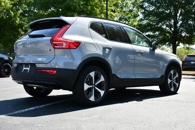 Certified 2026 Volvo XC40 B5 Plus AWD/4WD image 7