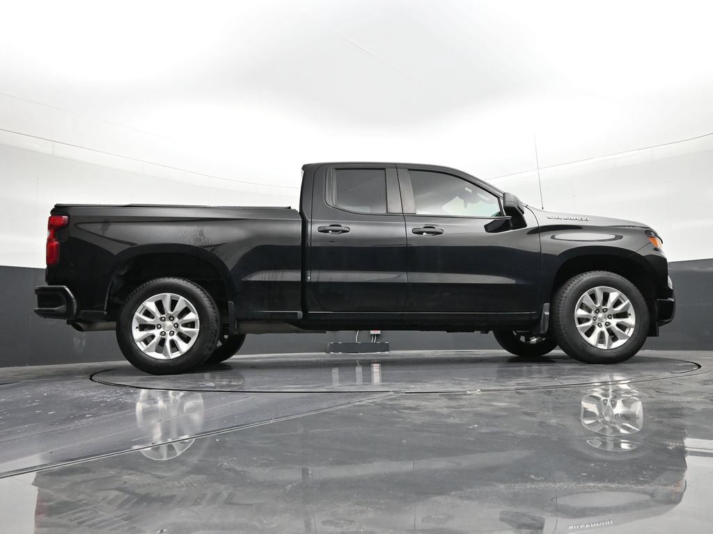 Used 2023 Chevrolet Silverado 1500 Custom RWD image 25
