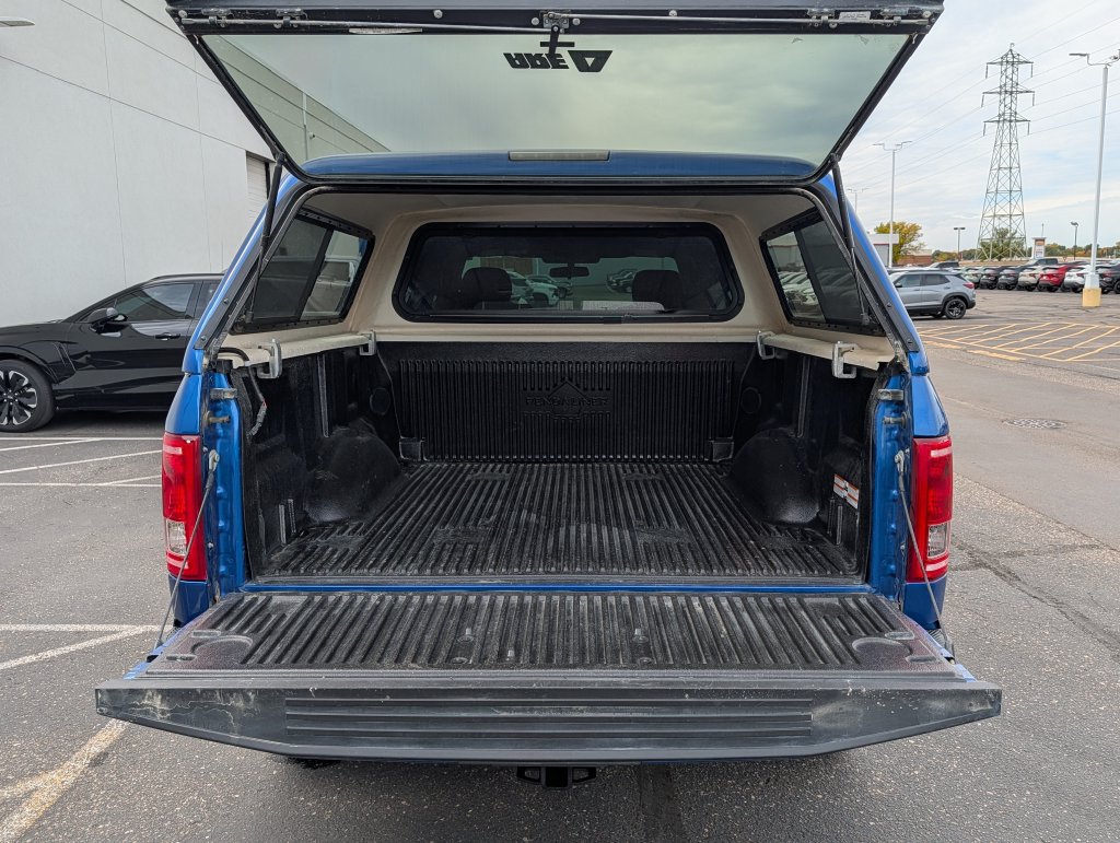Used 2017 Ford F150 XLT AWD/4WD image 8
